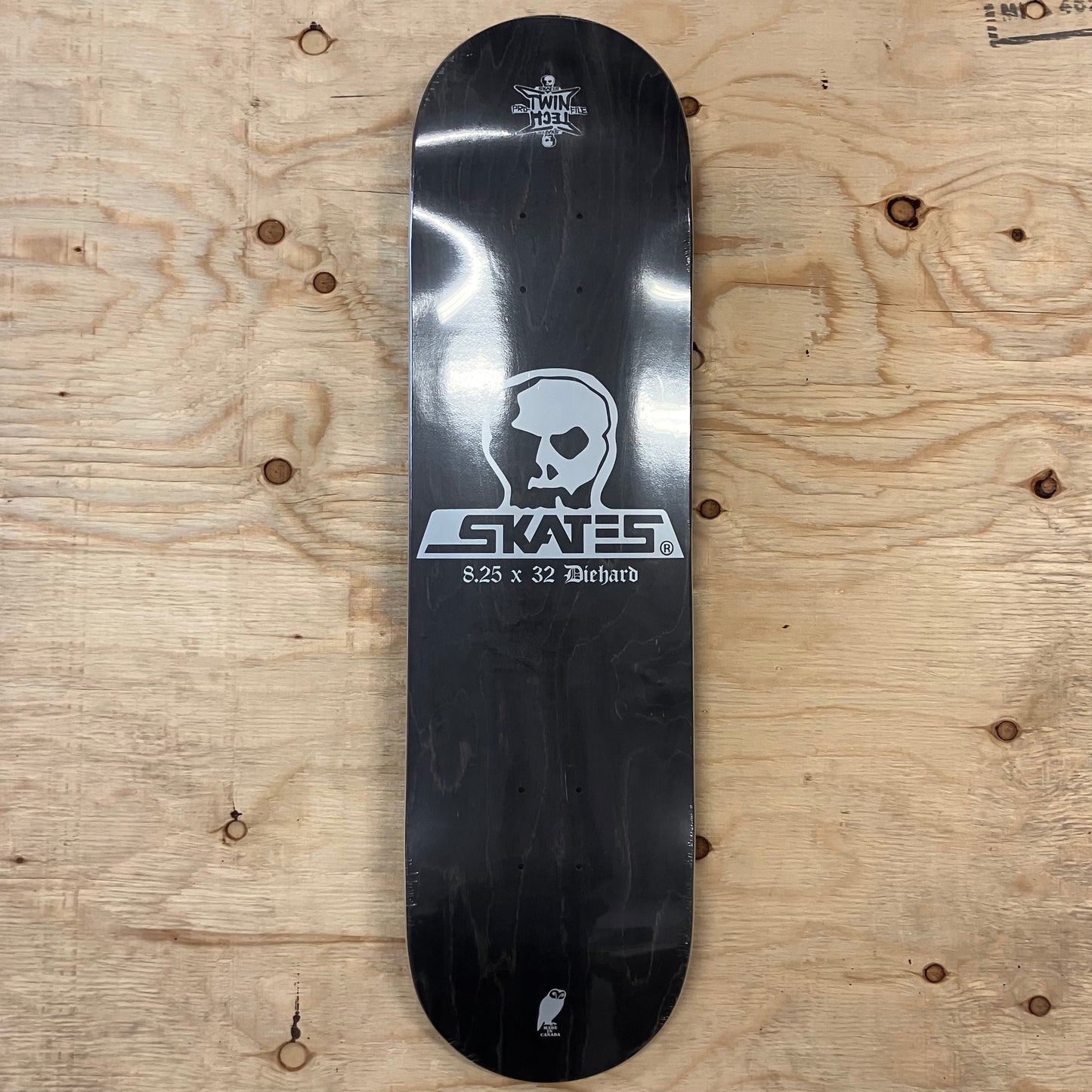 Skull Skates - Die Hard Deck 8.25"