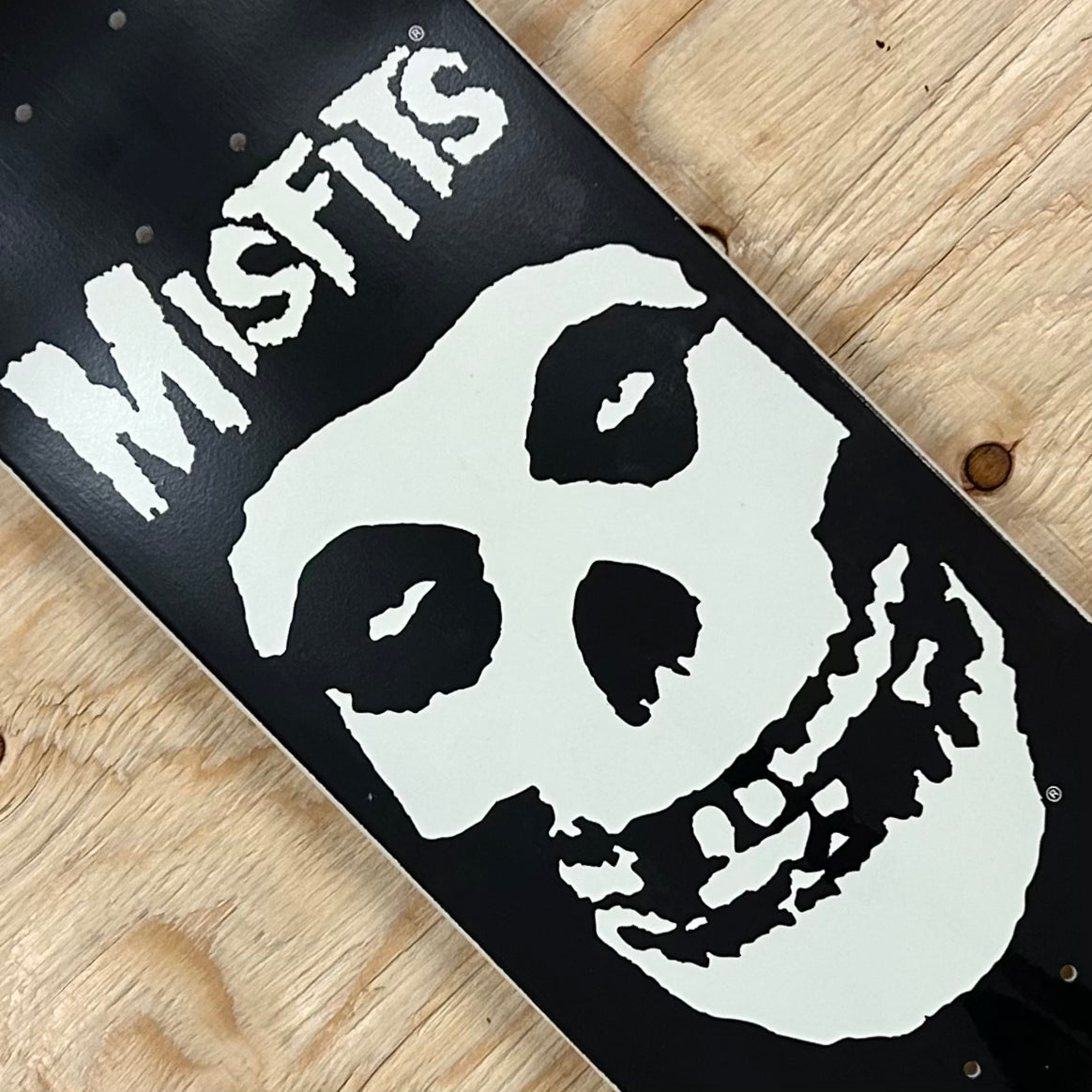 Zero - Misfits Fiend Skull GITD Deck 8.25"