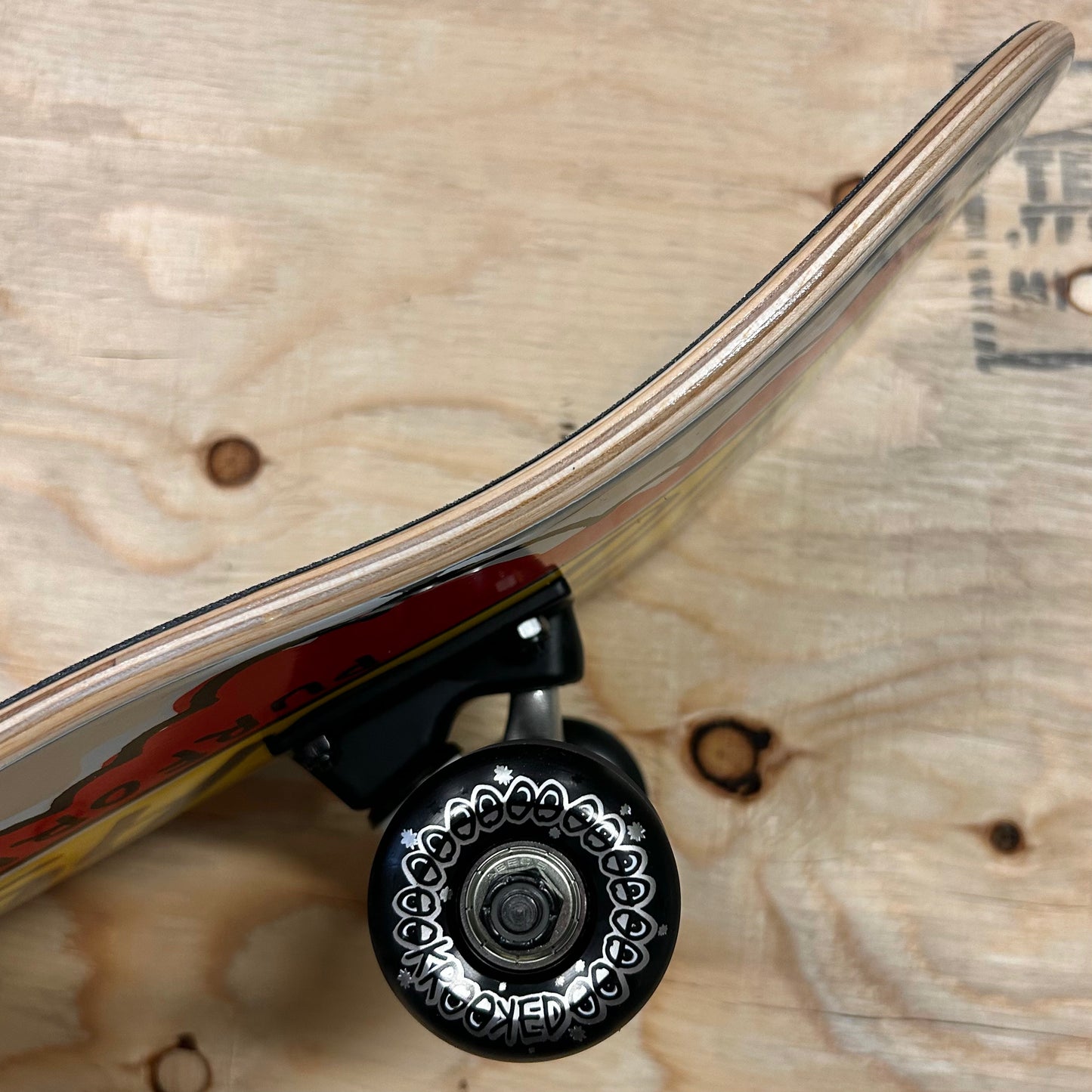 Krooked Skateboards - Racing Complete 8.0"