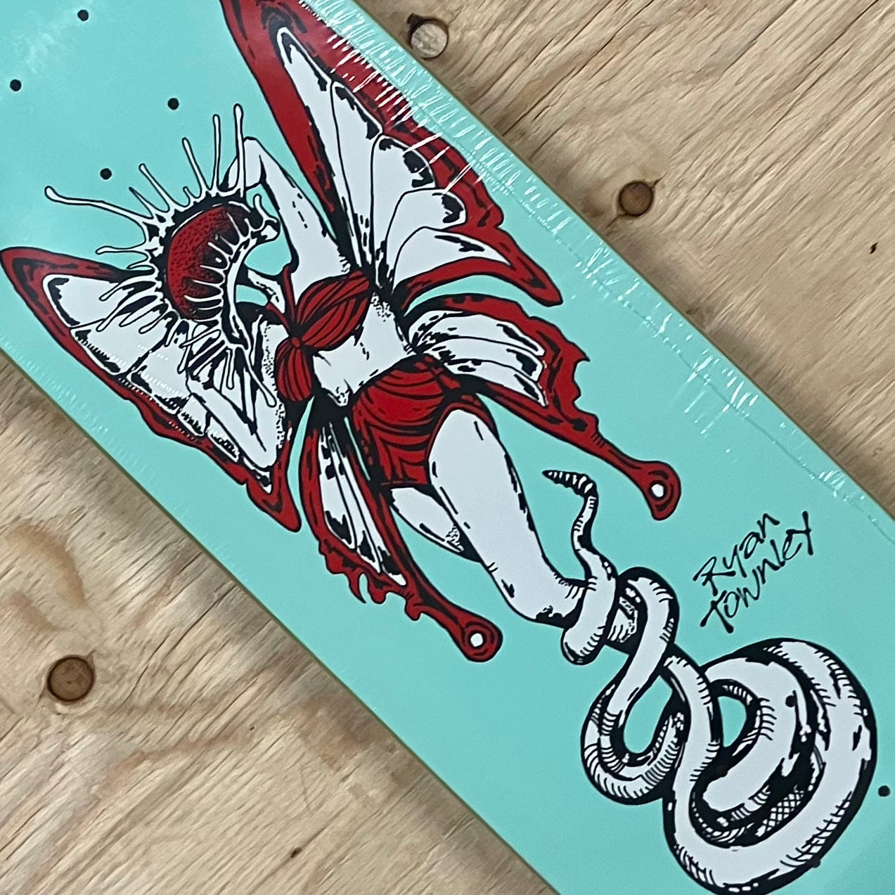 Welcome - Venus Deck 8.5"
