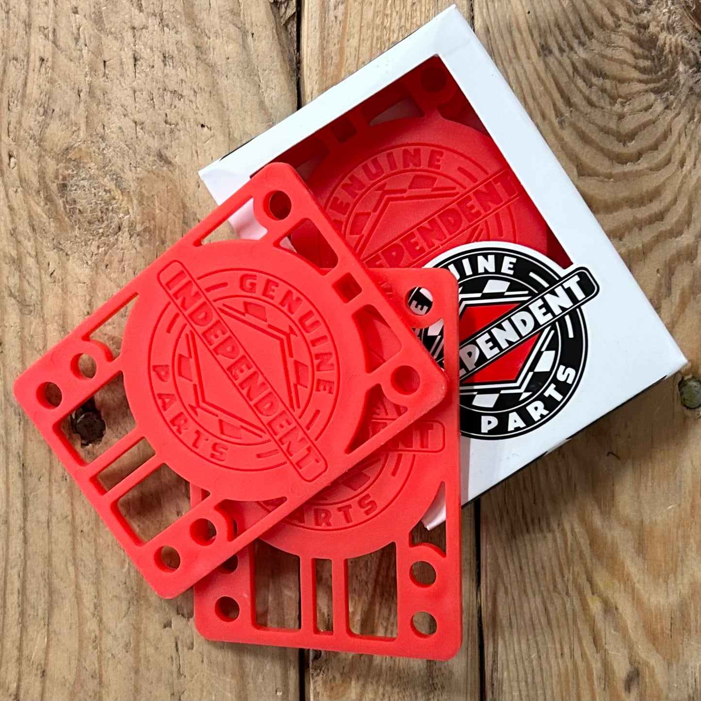 Independent - Risers 1/8"