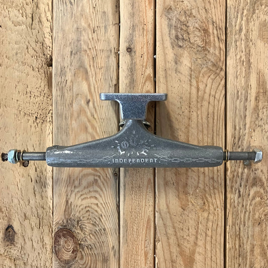 Independent Trucks - STG11 Louie Lopez IKP 159