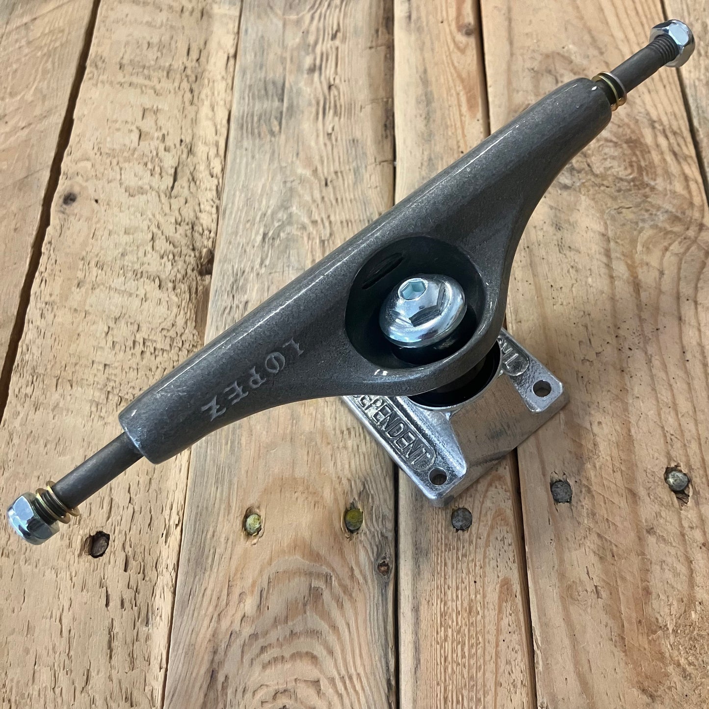 Independent Trucks - STG11 Louie Lopez IKP 159