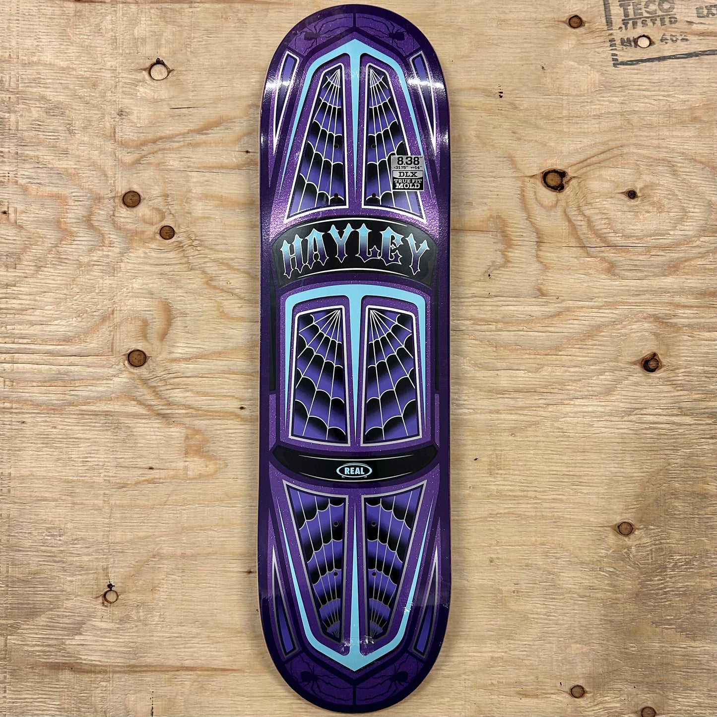 Real - Hayley Threadline Deck 8.38"