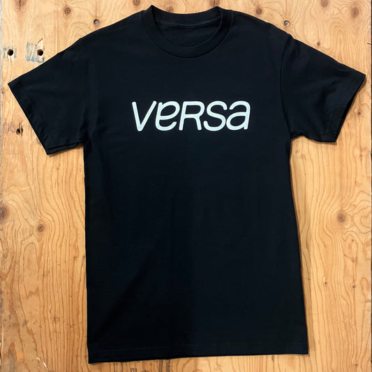 Versa - T-shirt logo