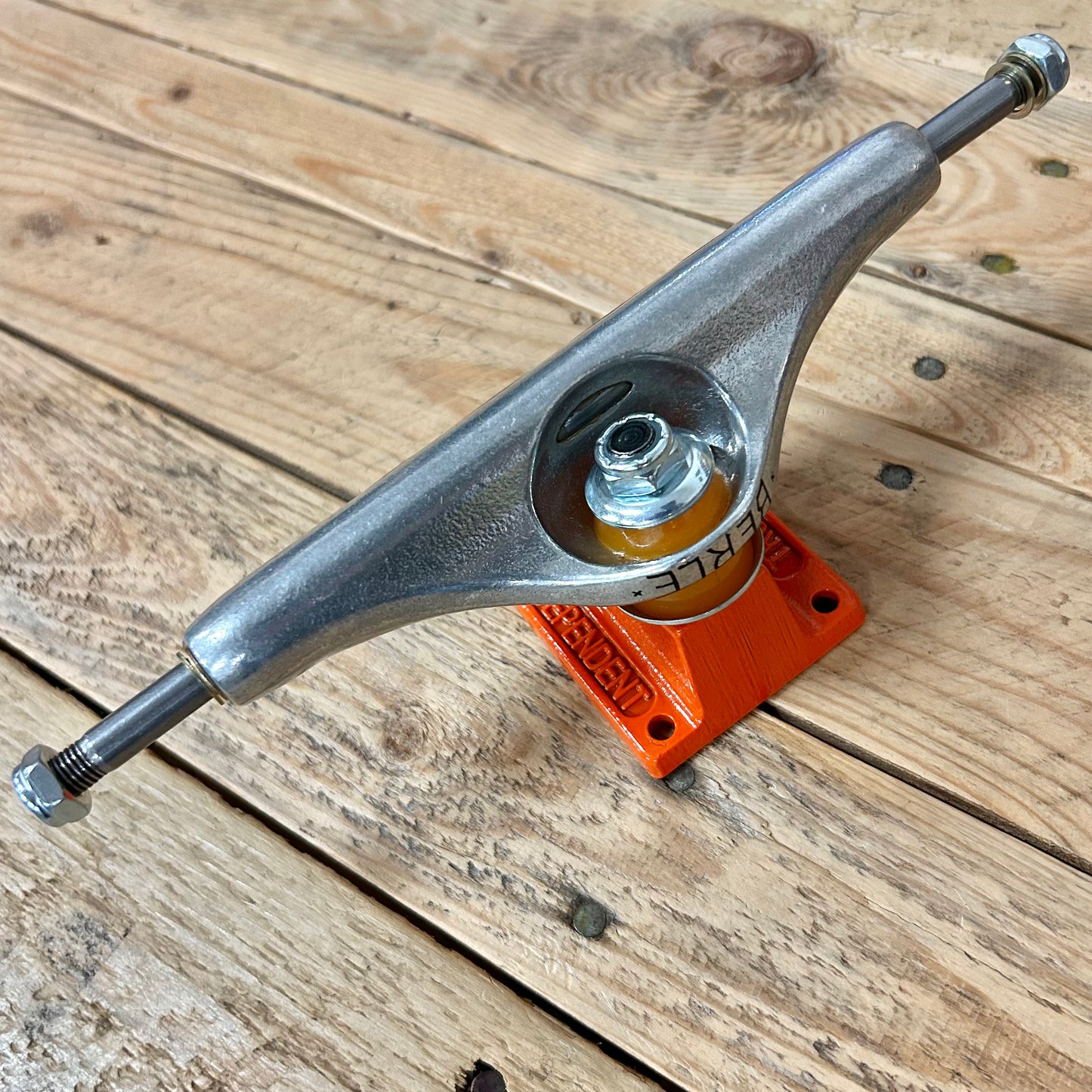Independent Trucks - STG11 Skull 159