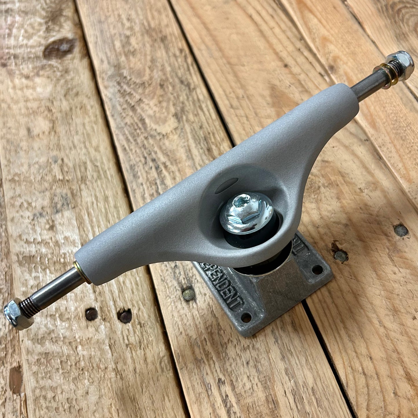 Independent Trucks - STG11 Industrial IKP 139