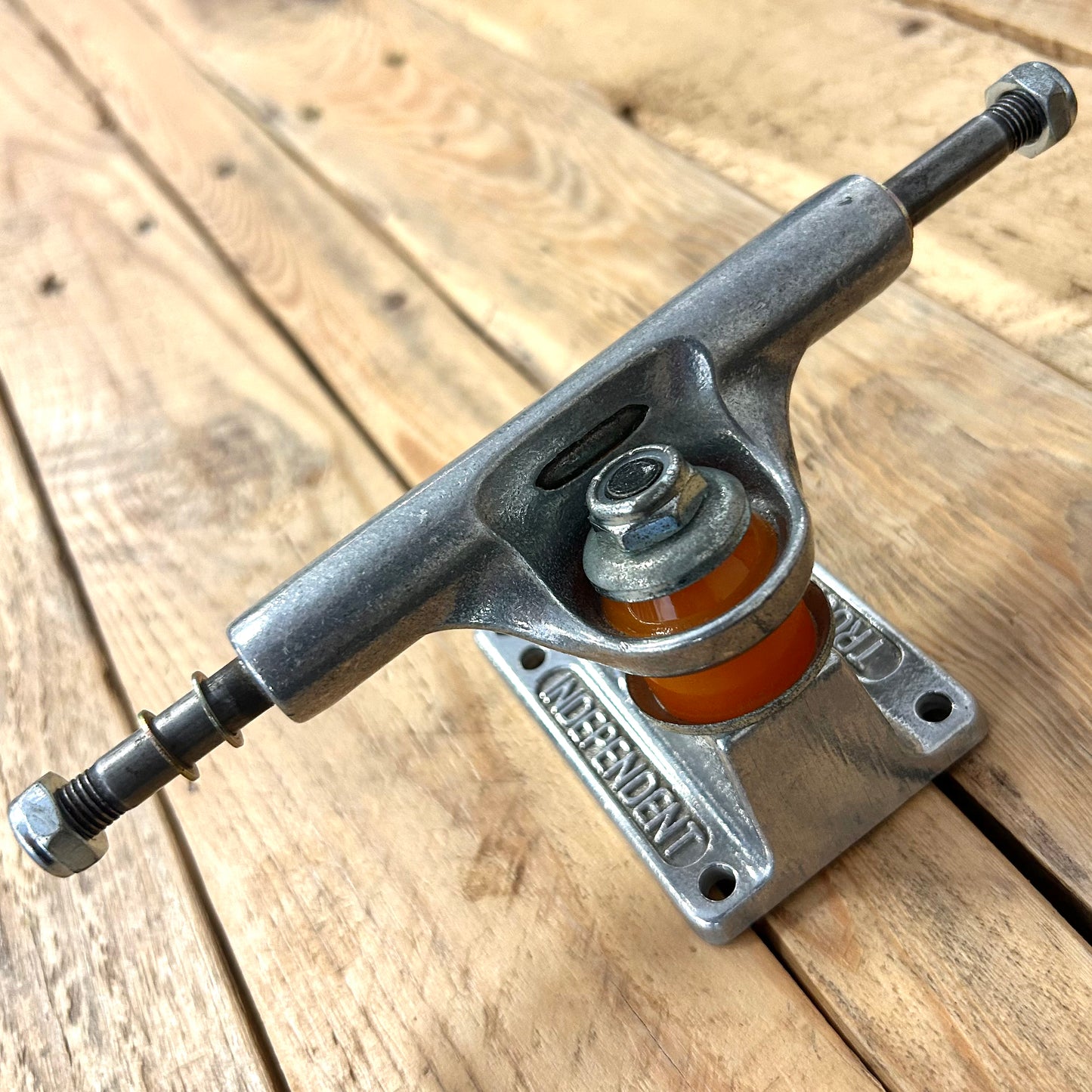 Independent Trucks - STG11 T-Hanger 109