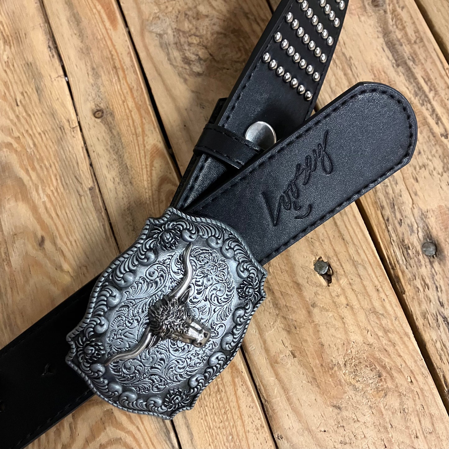 Loosey - Interchangeable Buckle Belt