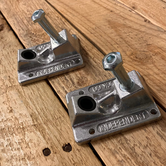 Independent Trucks - Inverted Kingpin/Baseplate Set