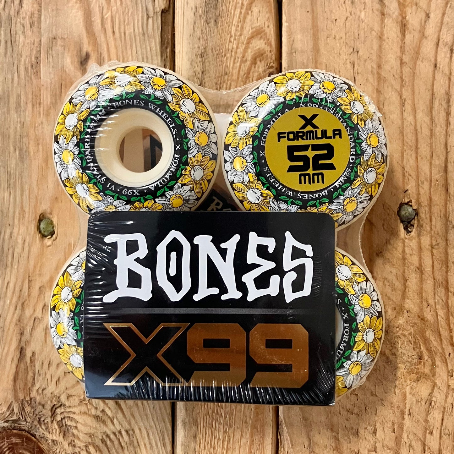 Bones Wheels - Pushing Up Daisies X-Formula 99A 52mm