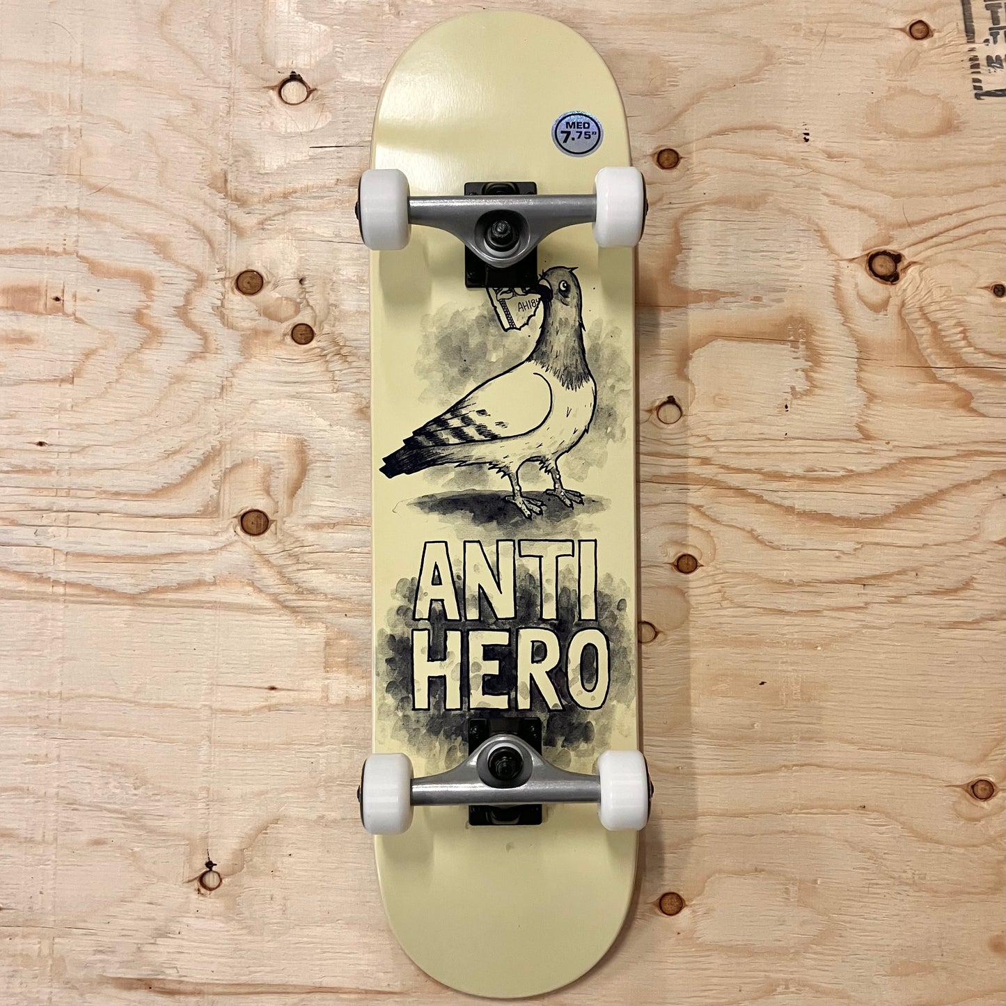 Anti Hero - Budgie Complete 7.75"